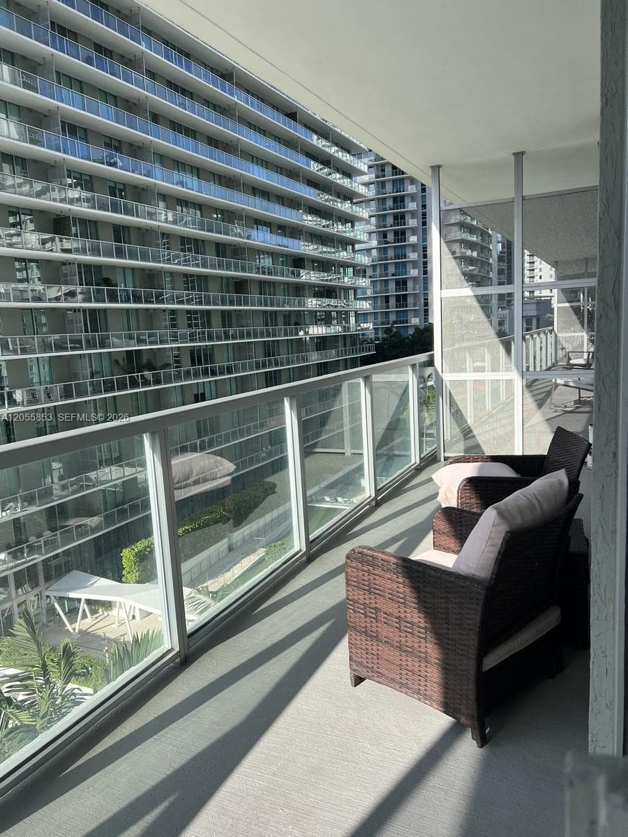 79 SW 12th St # 1511-S, Miami, FL 33130 photo 2