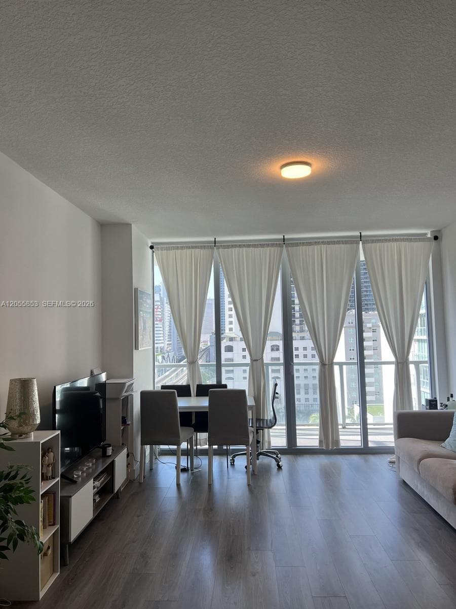 79 SW 12th St # 1511-S, Miami, FL 33130 photo 3