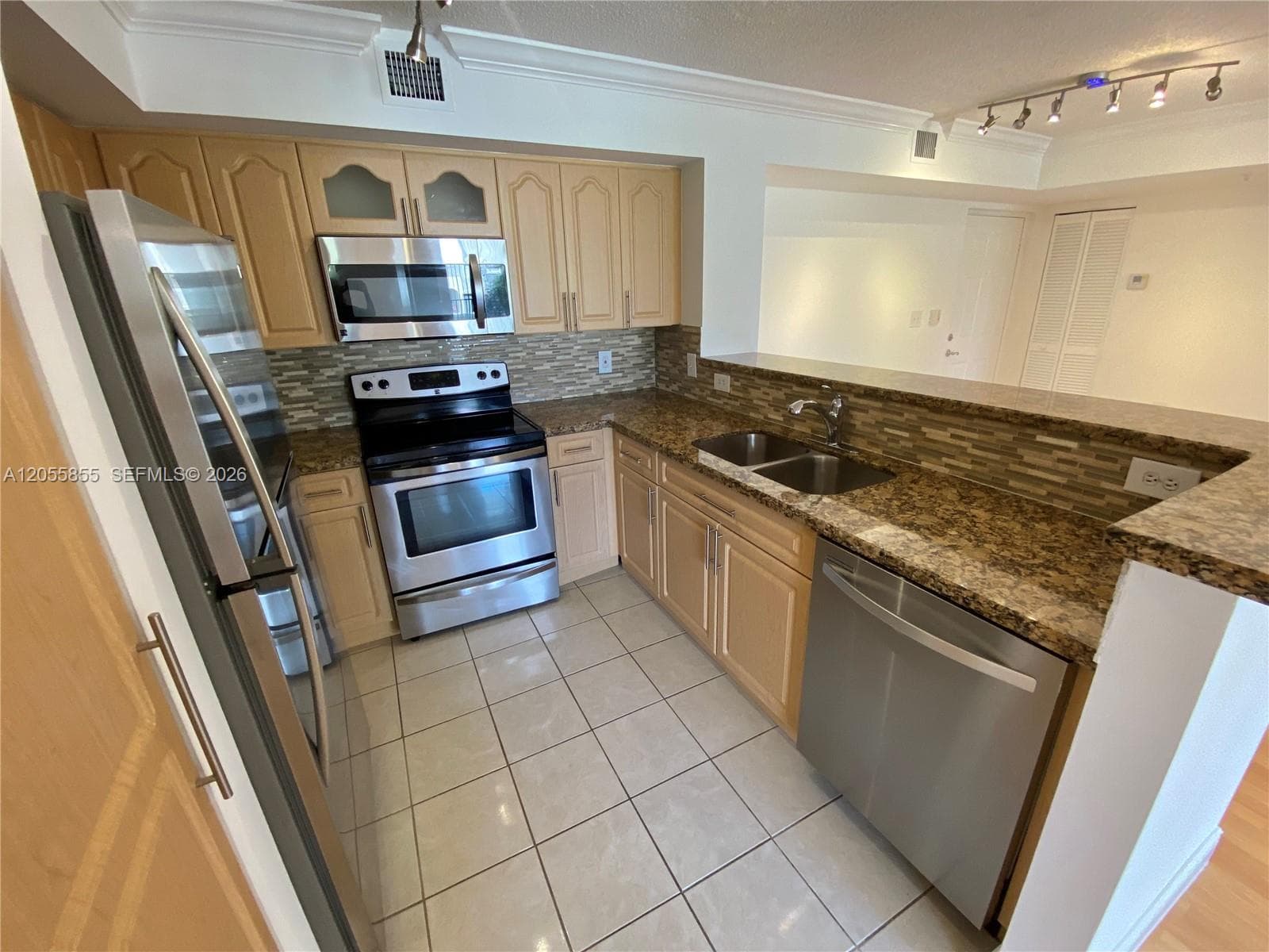 4560 NW 107th Ave # 205-12, Doral, FL 33178 photo 4
