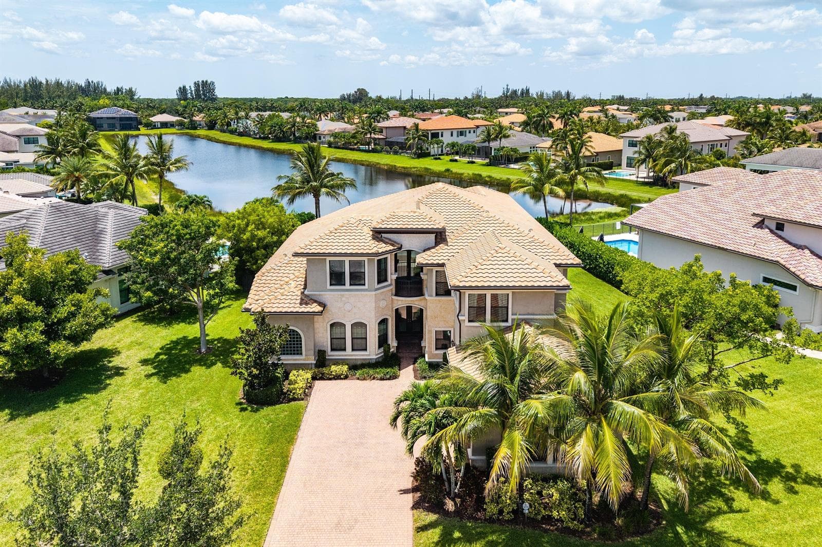 16884 Strasbourg Lane, Delray Beach, FL 33446