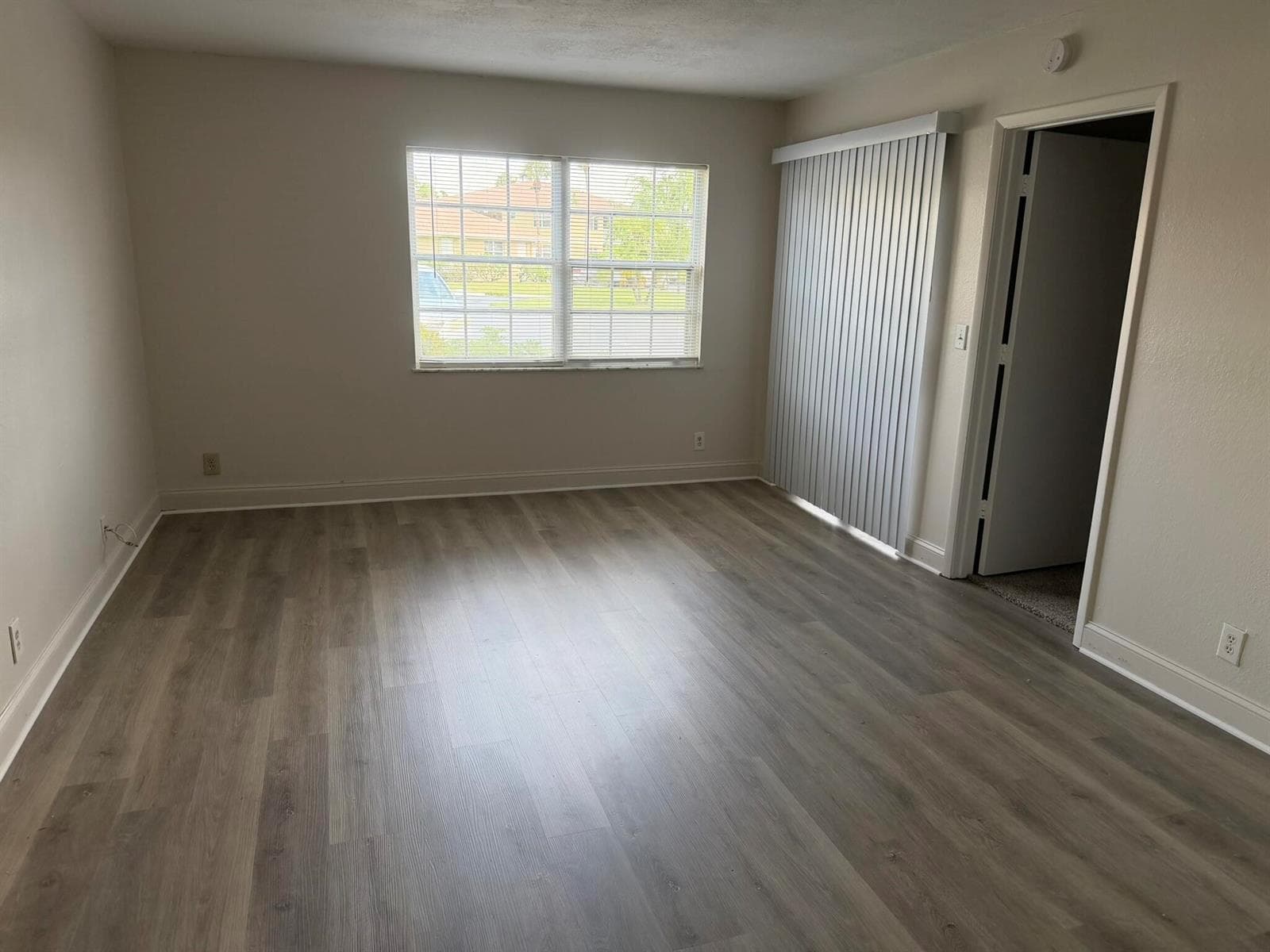 1546 SE ROYAL GREEN Circle # 102, Port St. Lucie, FL 34952 photo 3