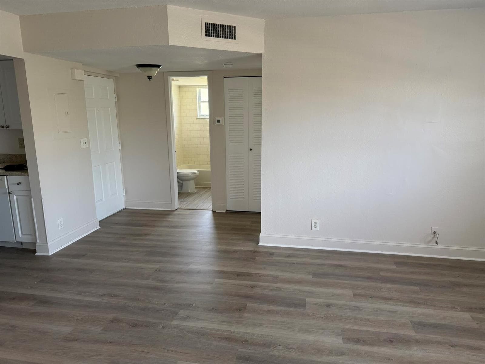 1546 SE ROYAL GREEN Circle # 102, Port St. Lucie, FL 34952 photo 4