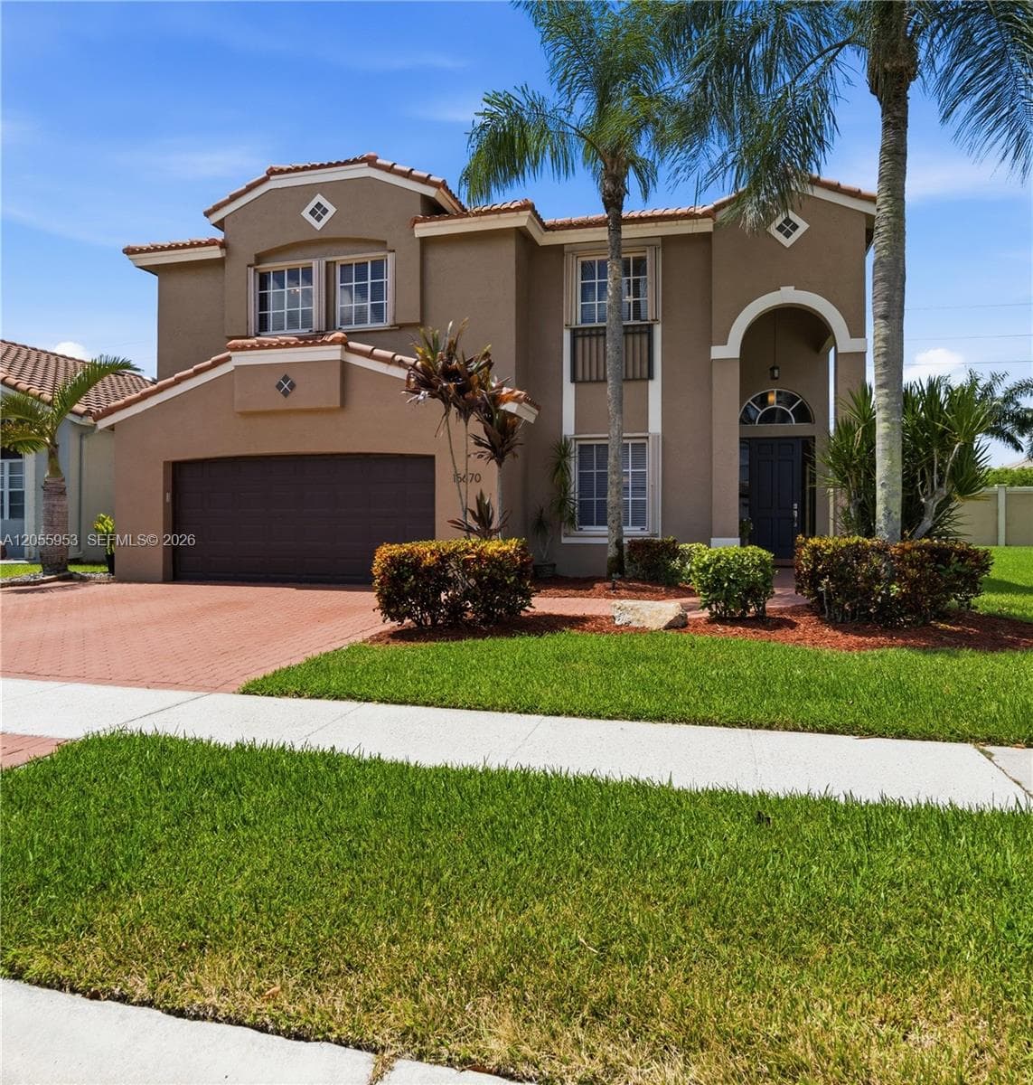15670 SW 16th Ct, Pembroke Pines, FL 33027 photo 2