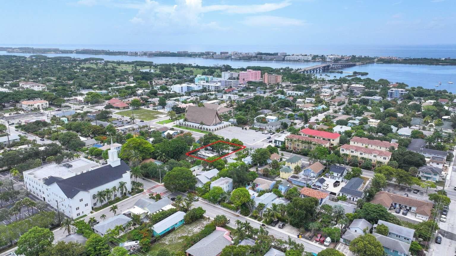 131 S FEDERAL Highway, FL 33460 photo 2