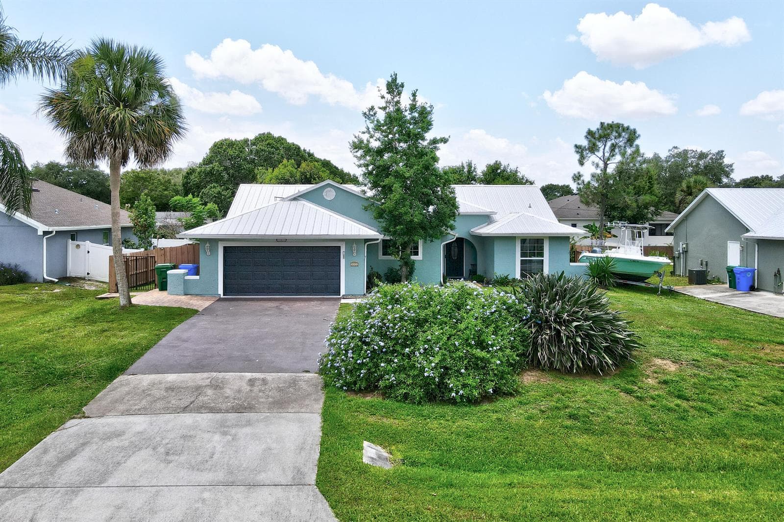 843 Vocelle Avenue, Sebastian, FL 32958 photo 2