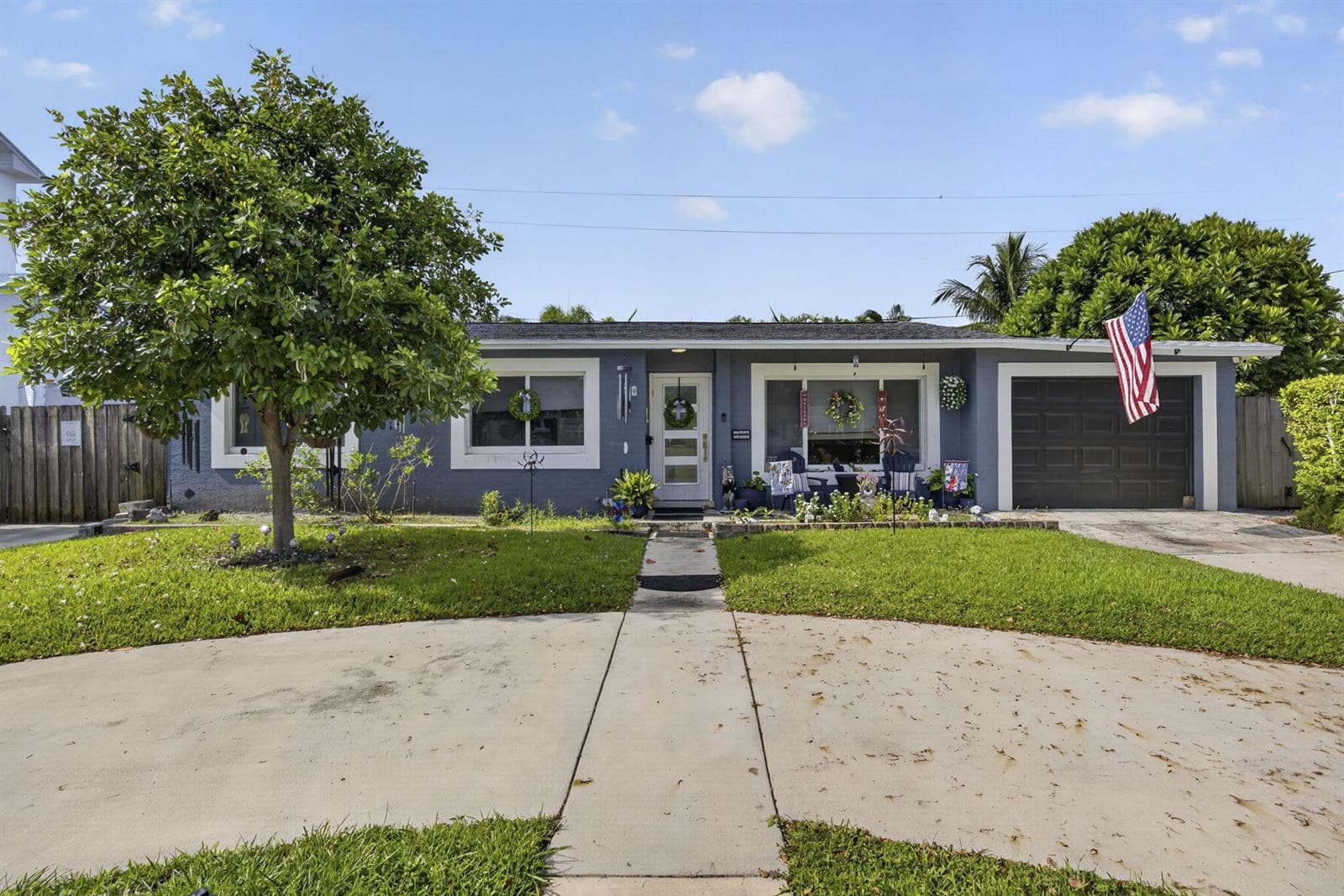 240 GREGORY Road, West Palm Beach, FL 33405 photo 2