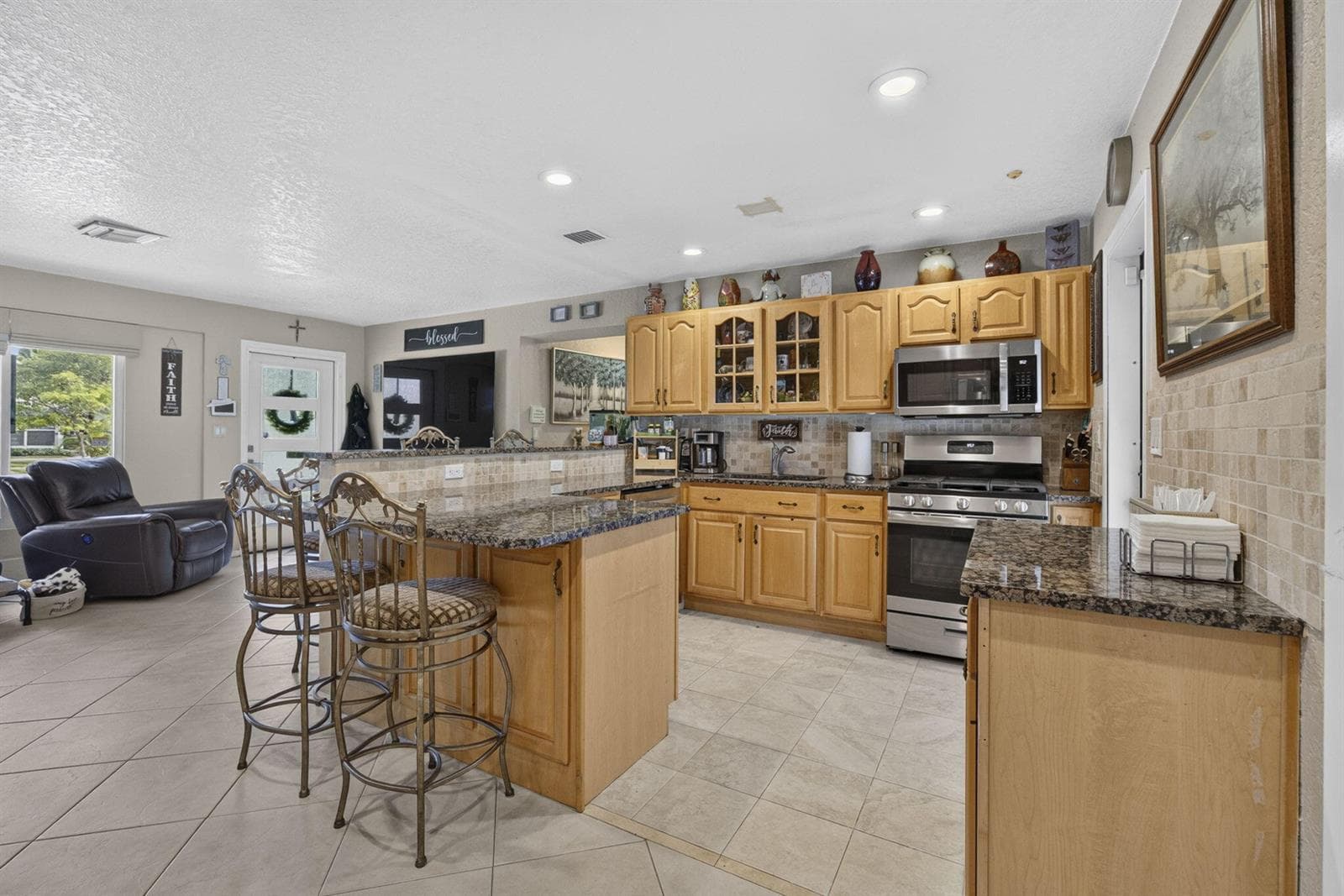 240 GREGORY Road, West Palm Beach, FL 33405 photo 3