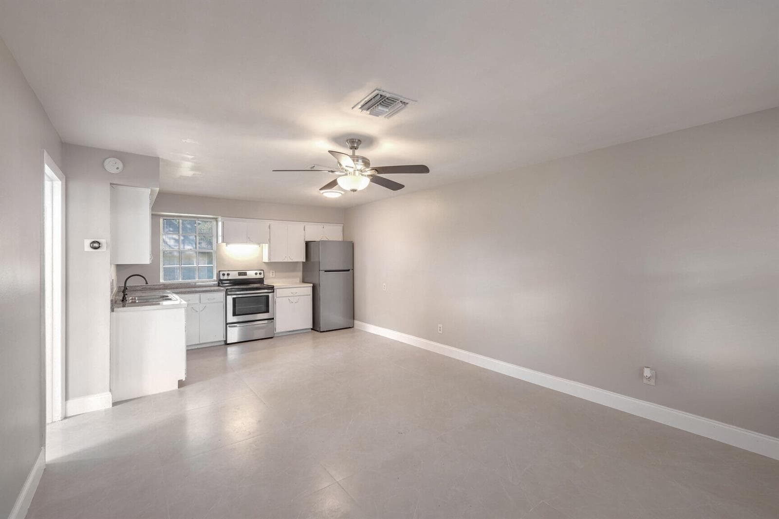 3147 Naylor Terrace, Fort Pierce, FL 34982 photo 4