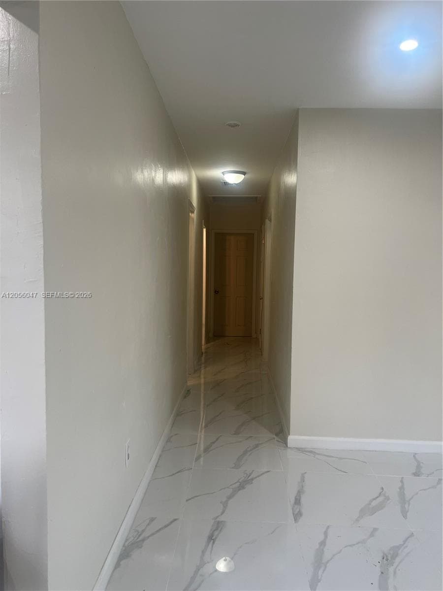 395 NE 112th St, Miami, FL 33161 photo 3