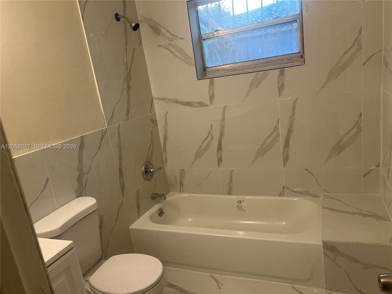 395 NE 112th St, Miami, FL 33161 photo 4