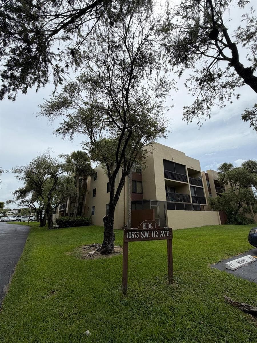 10875 SW 112th Ave # 303, Miami, FL 33176