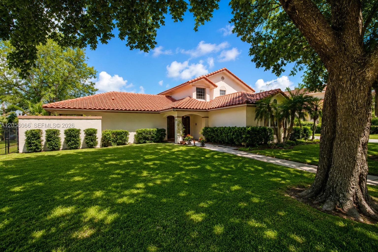 1855 SW 101st Ave, Davie, FL 33324