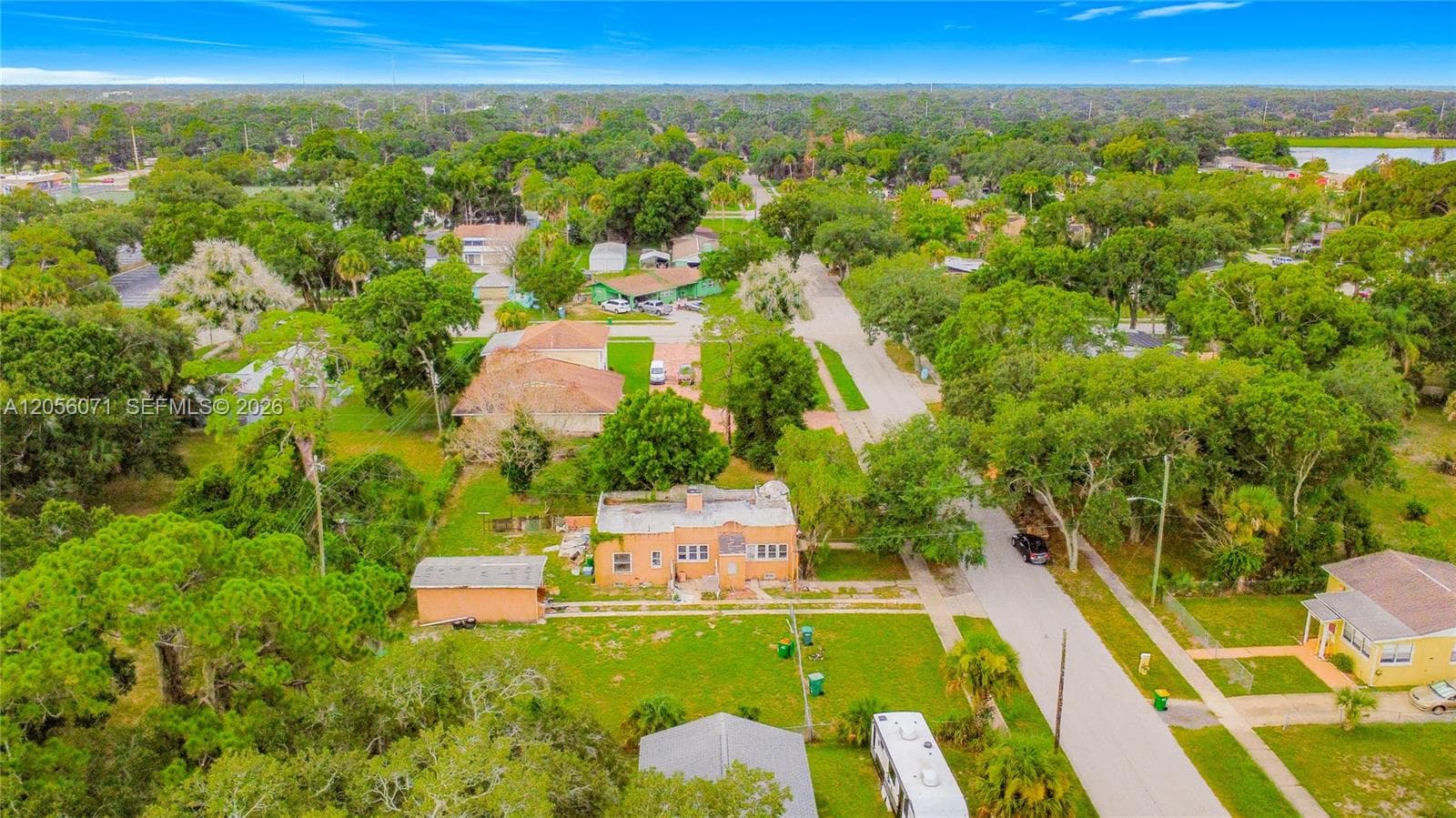 618 S Varr Avenue, Cocoa, FL 32922 photo 3