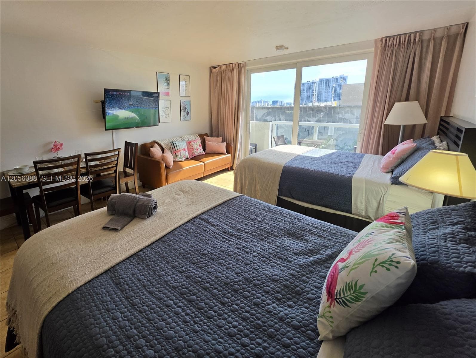 19201 Collins Ave # 433, Sunny Isles Beach, FL 33160 photo 2