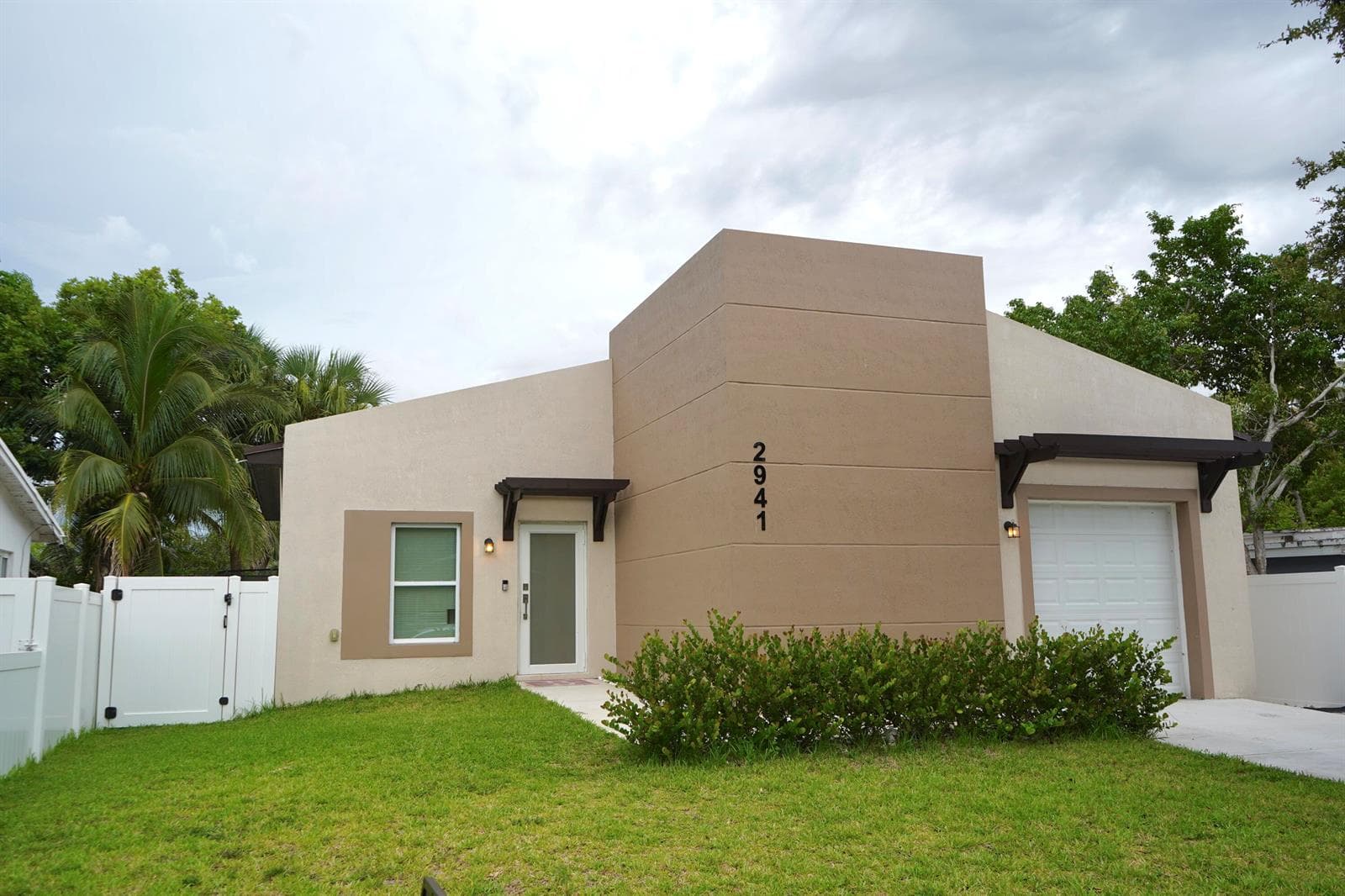 2941 NW 7th Court, Fort Lauderdale, FL 33311