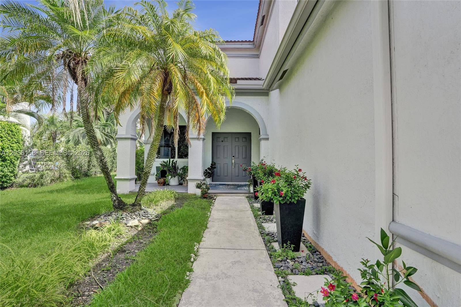 1216 Chinaberry Dr, Weston, FL 33327 photo 2