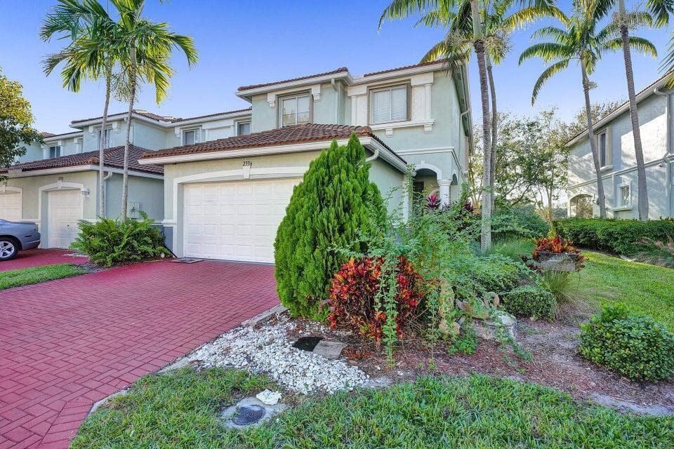 2336 Center Stone Lane, Riviera Beach, FL 33404 photo 2