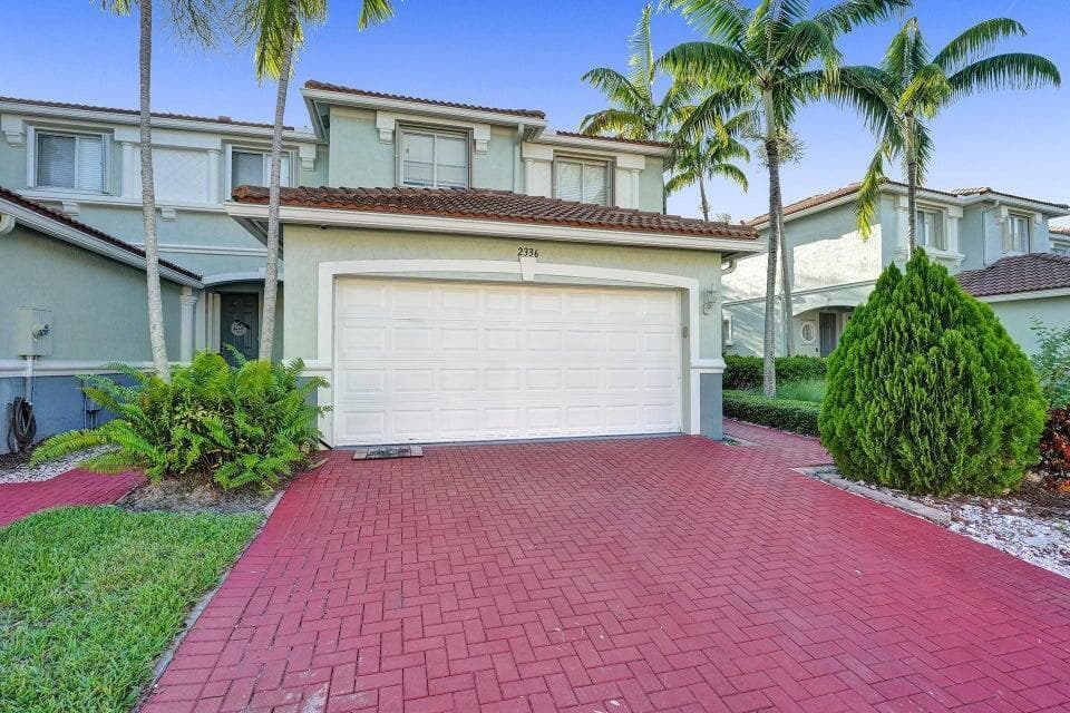 2336 Center Stone Lane, Riviera Beach, FL 33404 photo 3
