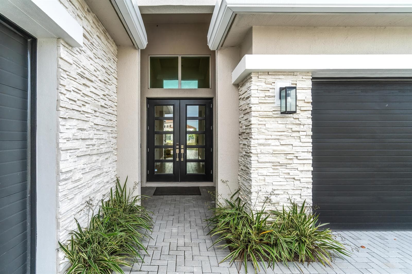 12272 Waterstone Circle, Palm Beach Gardens, FL 33412 photo 4