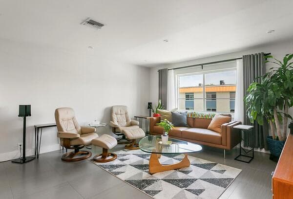 9 NE 19th Court # C216, Wilton Manors, FL 33305 photo 3