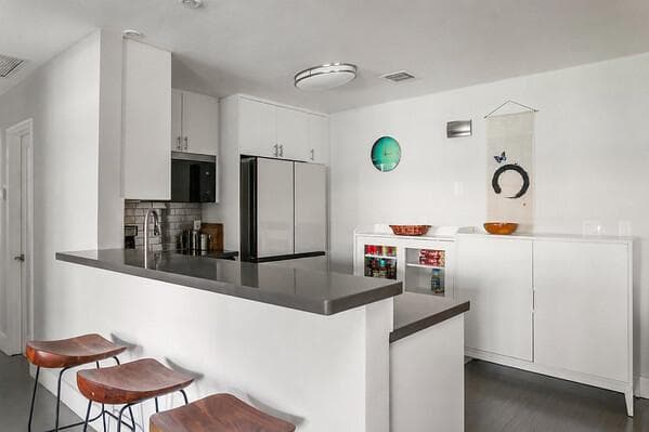 9 NE 19th Court # C216, Wilton Manors, FL 33305 photo 5
