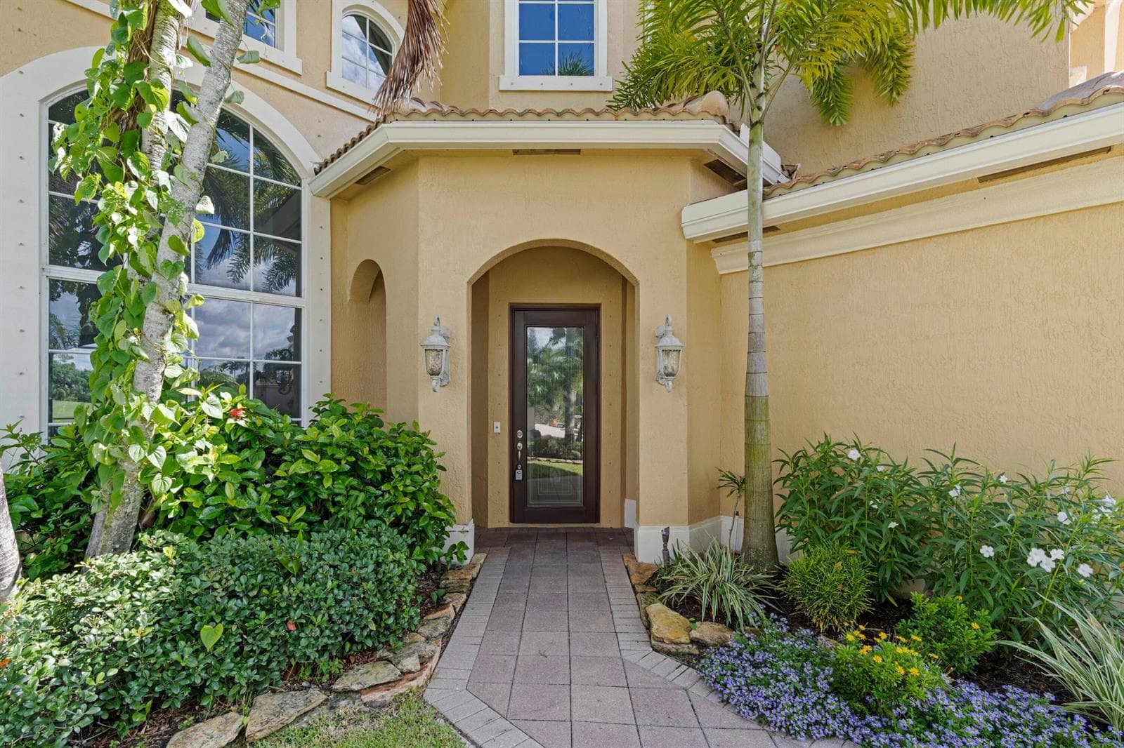 2643 Arbor Lane, Royal Palm Beach, FL 33411