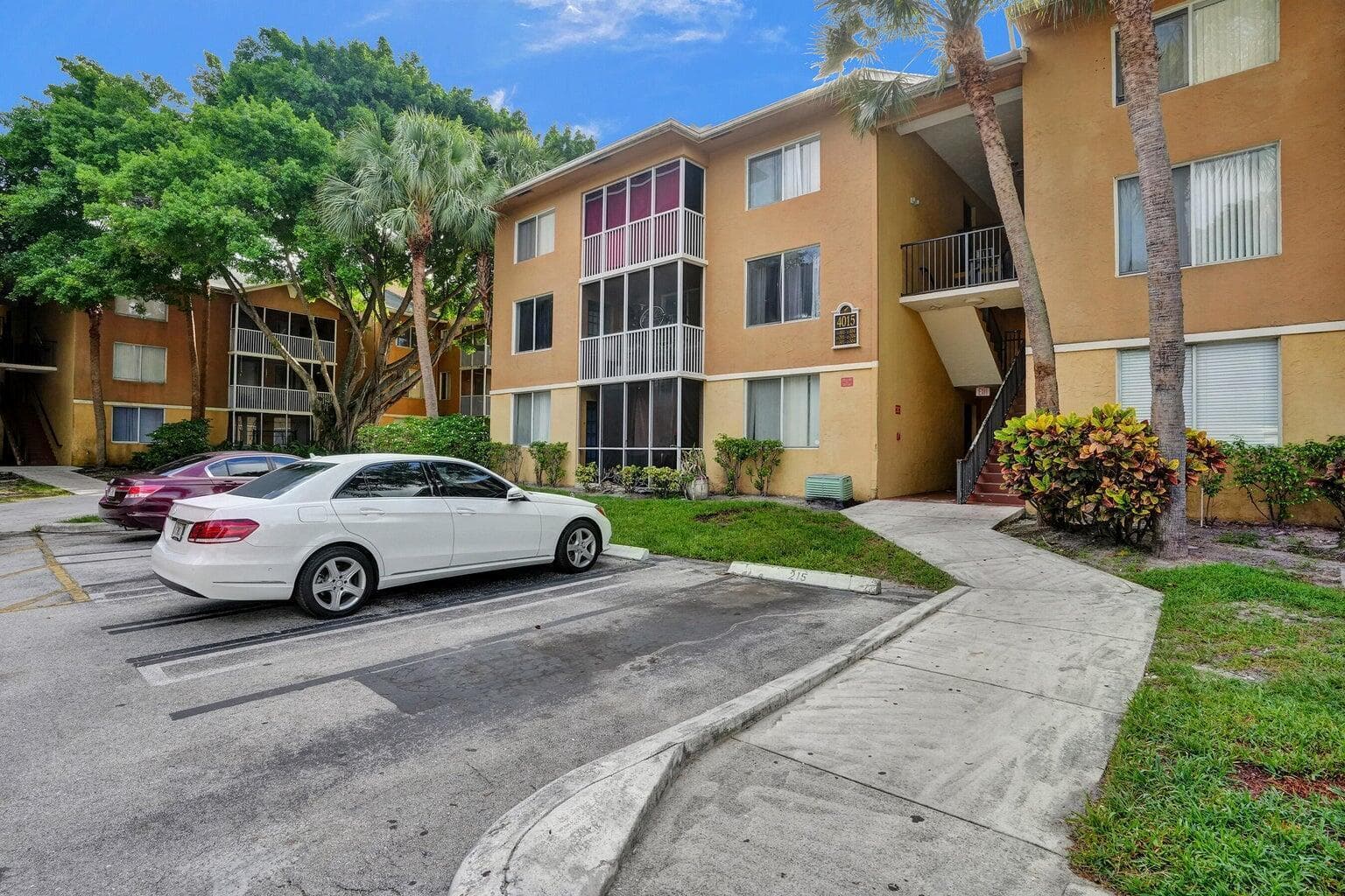 4015 W McNab Road # D204, Pompano Beach, FL 33069 photo 2