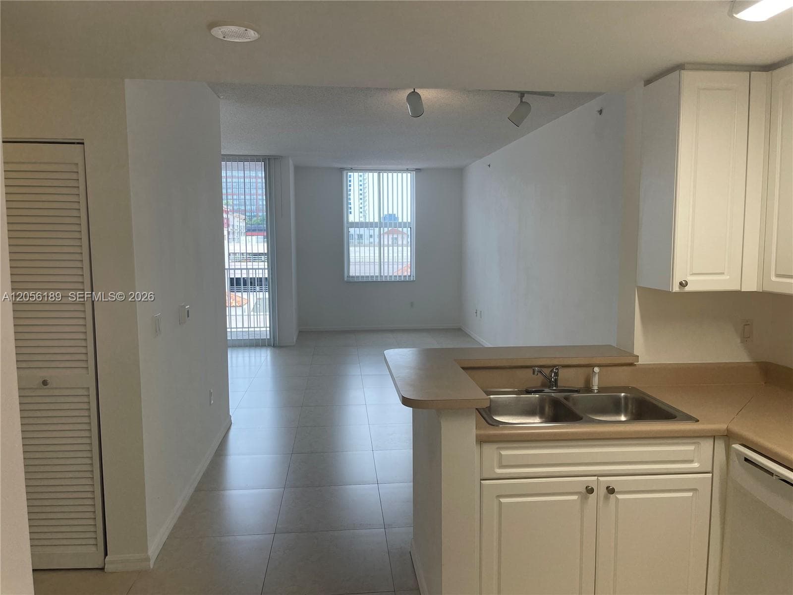 255 Evernia St # 616, West Palm Beach, FL 33401 photo 3
