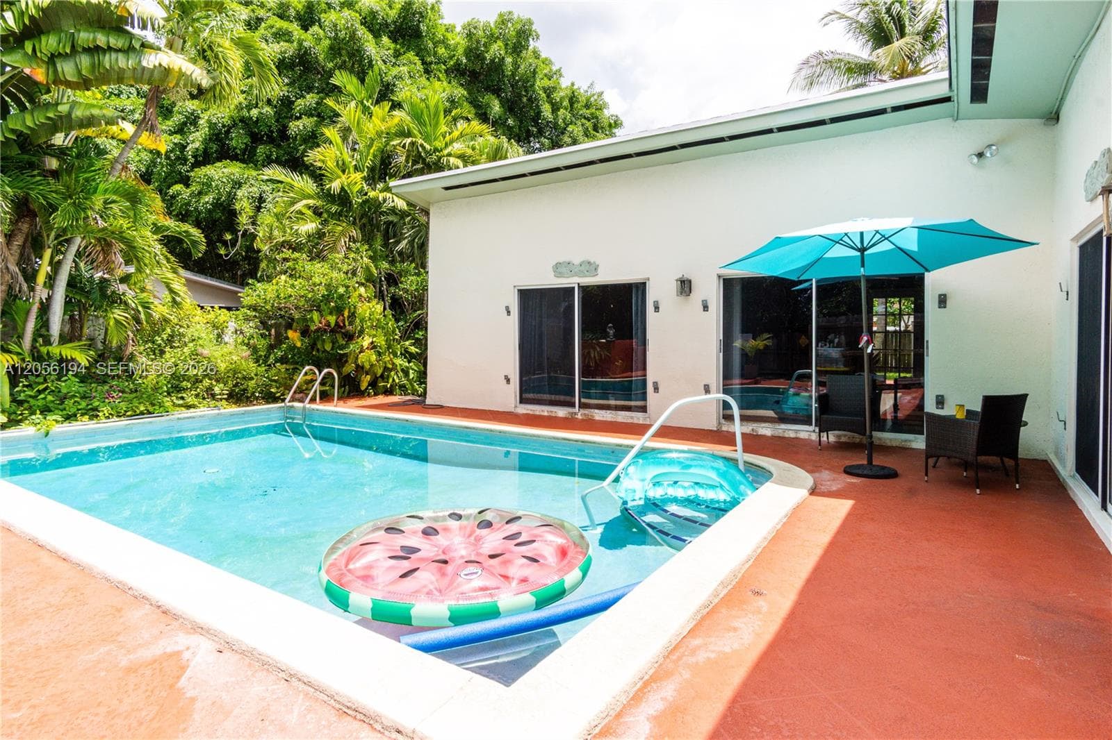 9920 Pan American Dr, Cutler Bay, FL 33189 photo 2