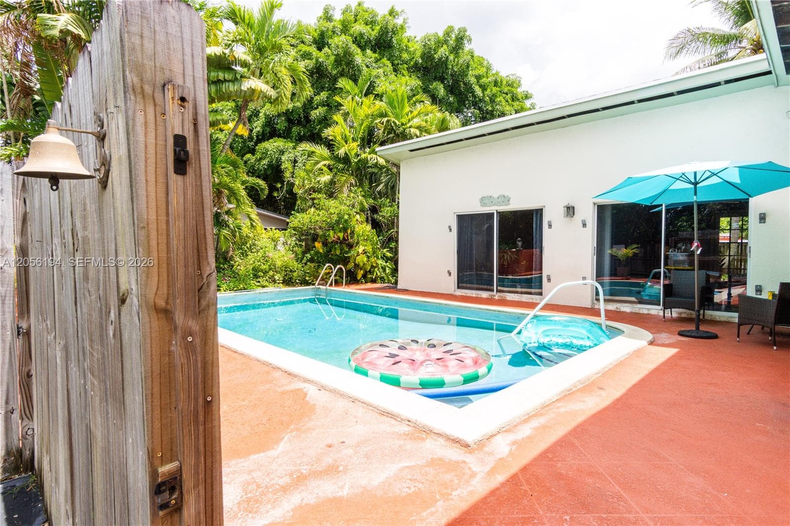 9920 Pan American Dr, Cutler Bay, FL 33189 photo 3