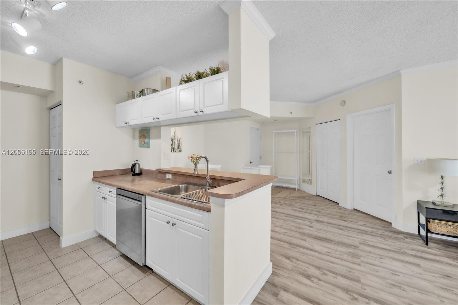 17145 N Bay Rd # 4304, Sunny Isles Beach, FL 33160 photo 5