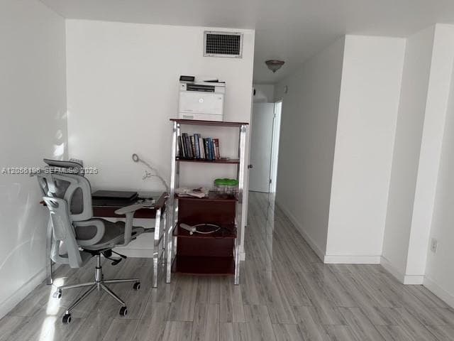 1770 NE 191st St # 808-1, Miami, FL 33179 photo 5