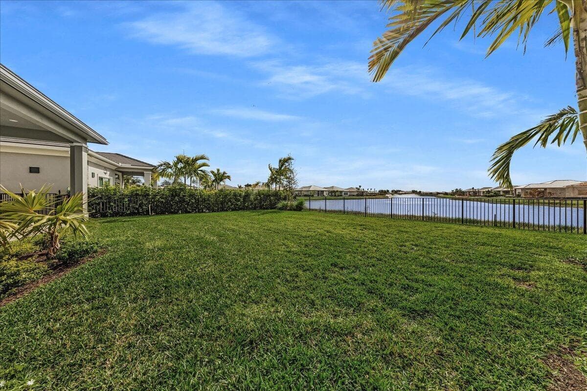 10161 TIMBER CREEK Way, Palm Beach Gardens, FL 33412 photo 3