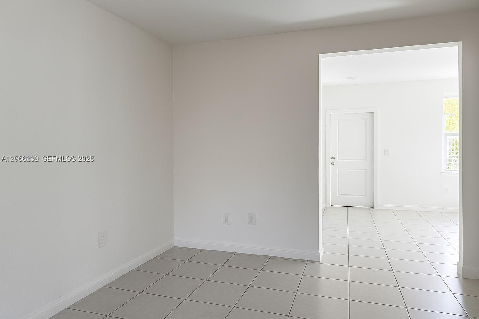 2737 SE 17th St, Homestead, FL 33035 photo 3