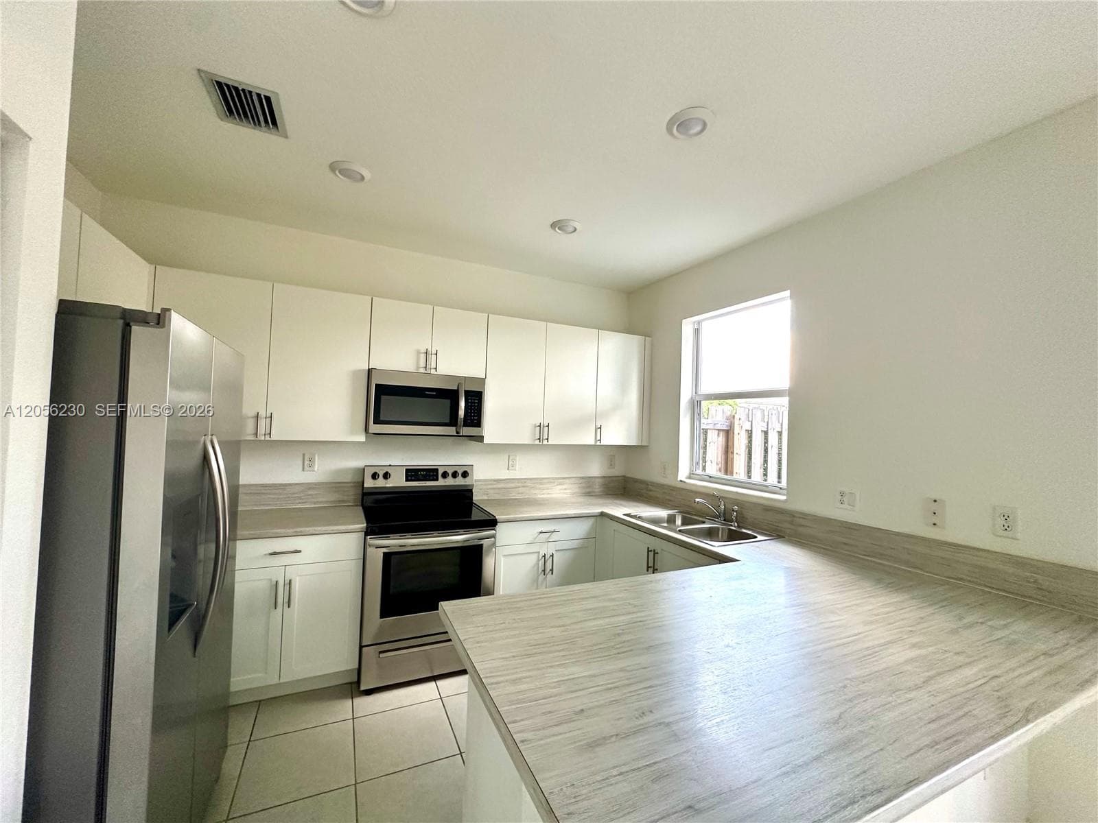 2737 SE 17th St, Homestead, FL 33035 photo 5