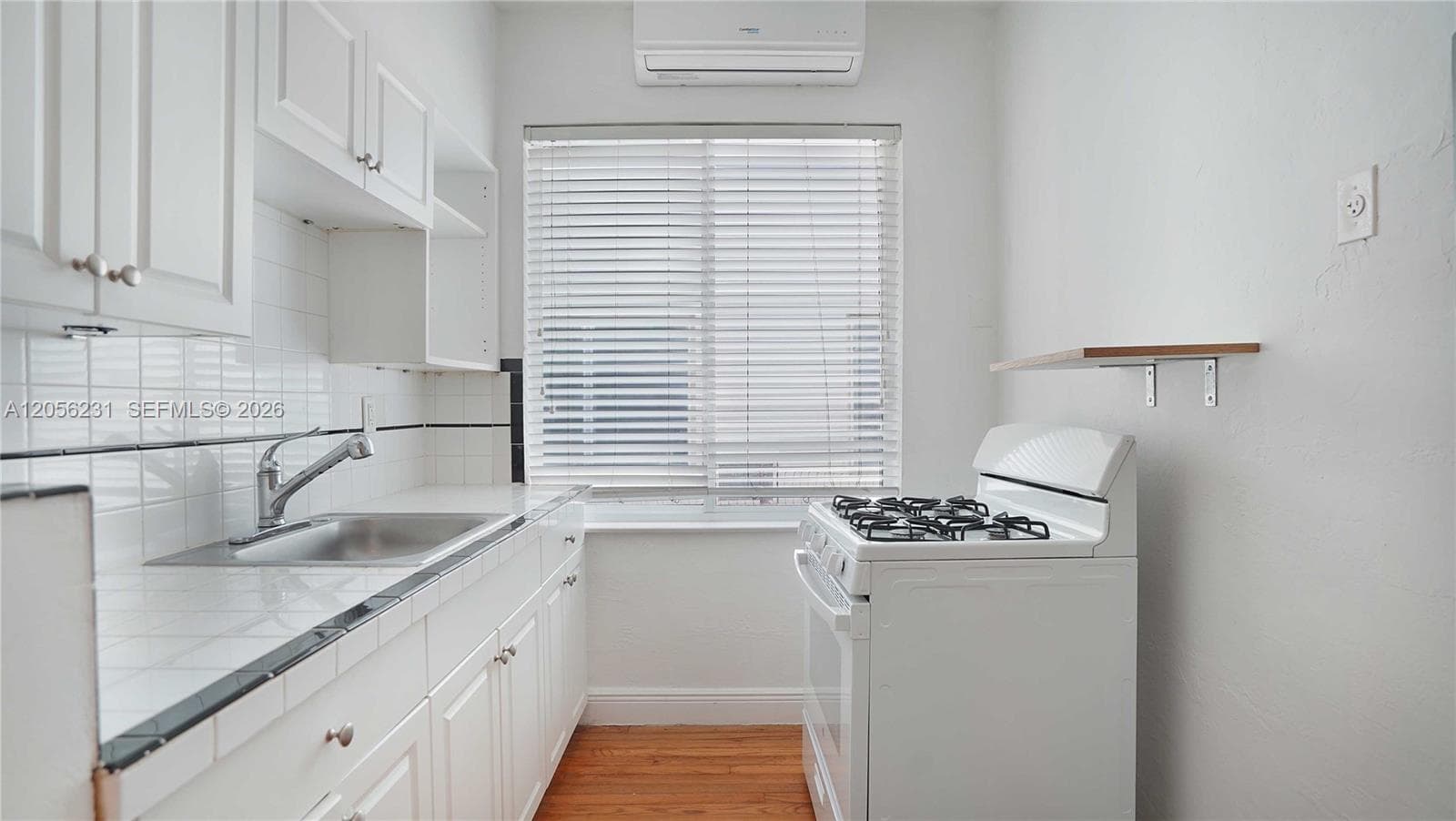 7936 Harding Ave, Miami Beach, FL 33141 photo 4