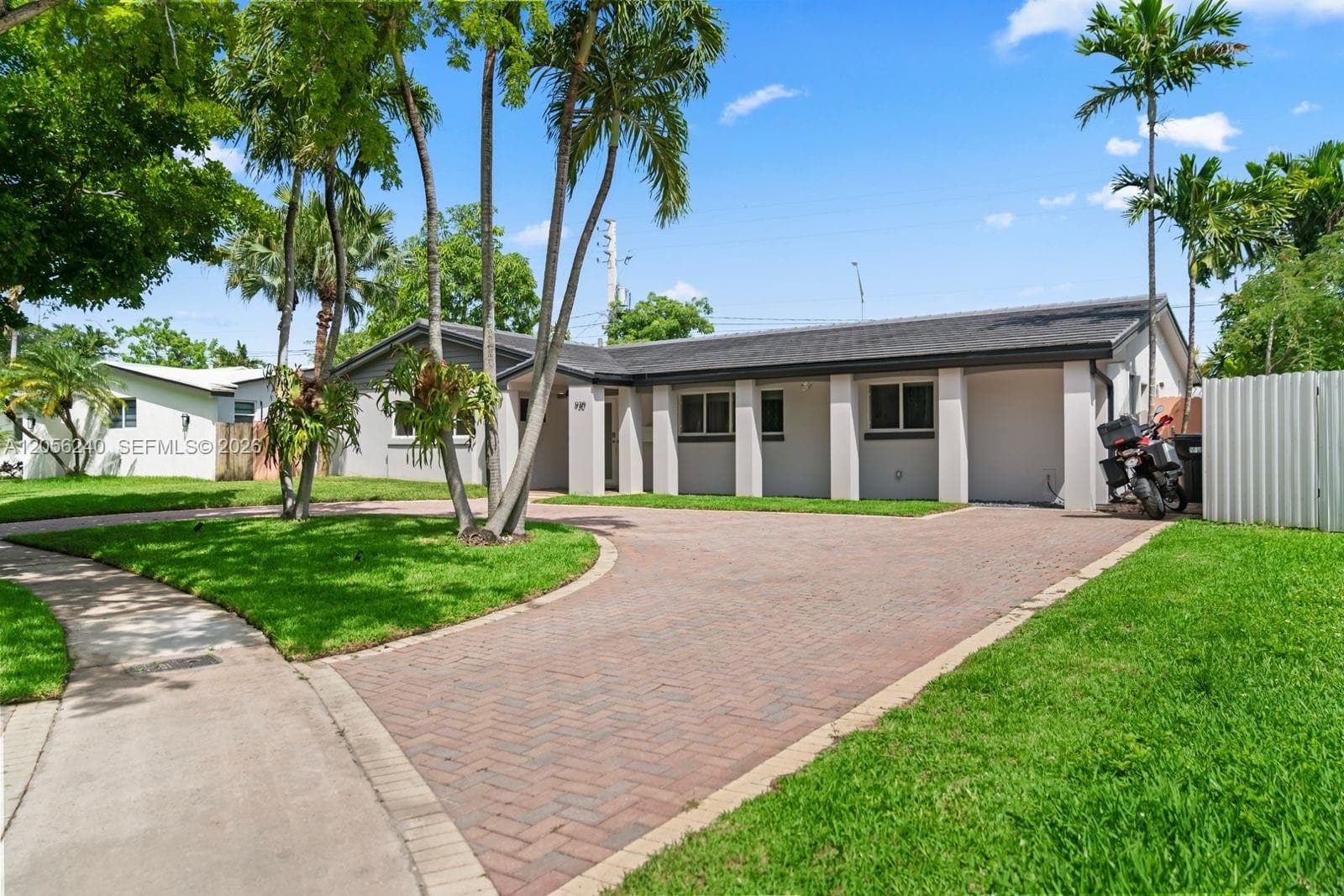 930 NE 182nd Ter, North Miami Beach, FL 33162 photo 3