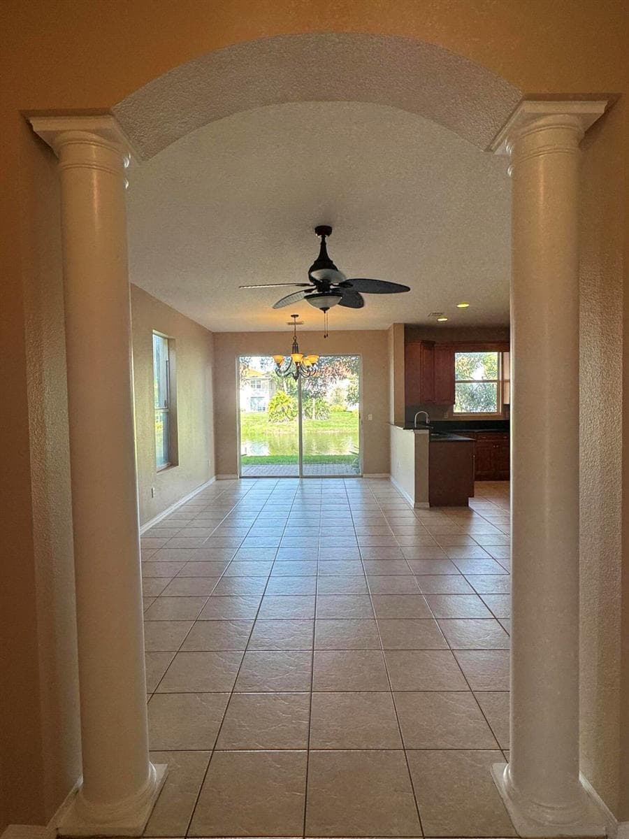 911 Seminole Palms Drive, FL 33463 photo 2
