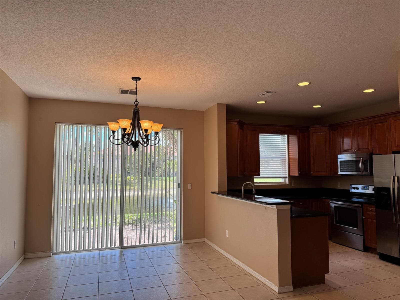 911 Seminole Palms Drive, FL 33463 photo 3