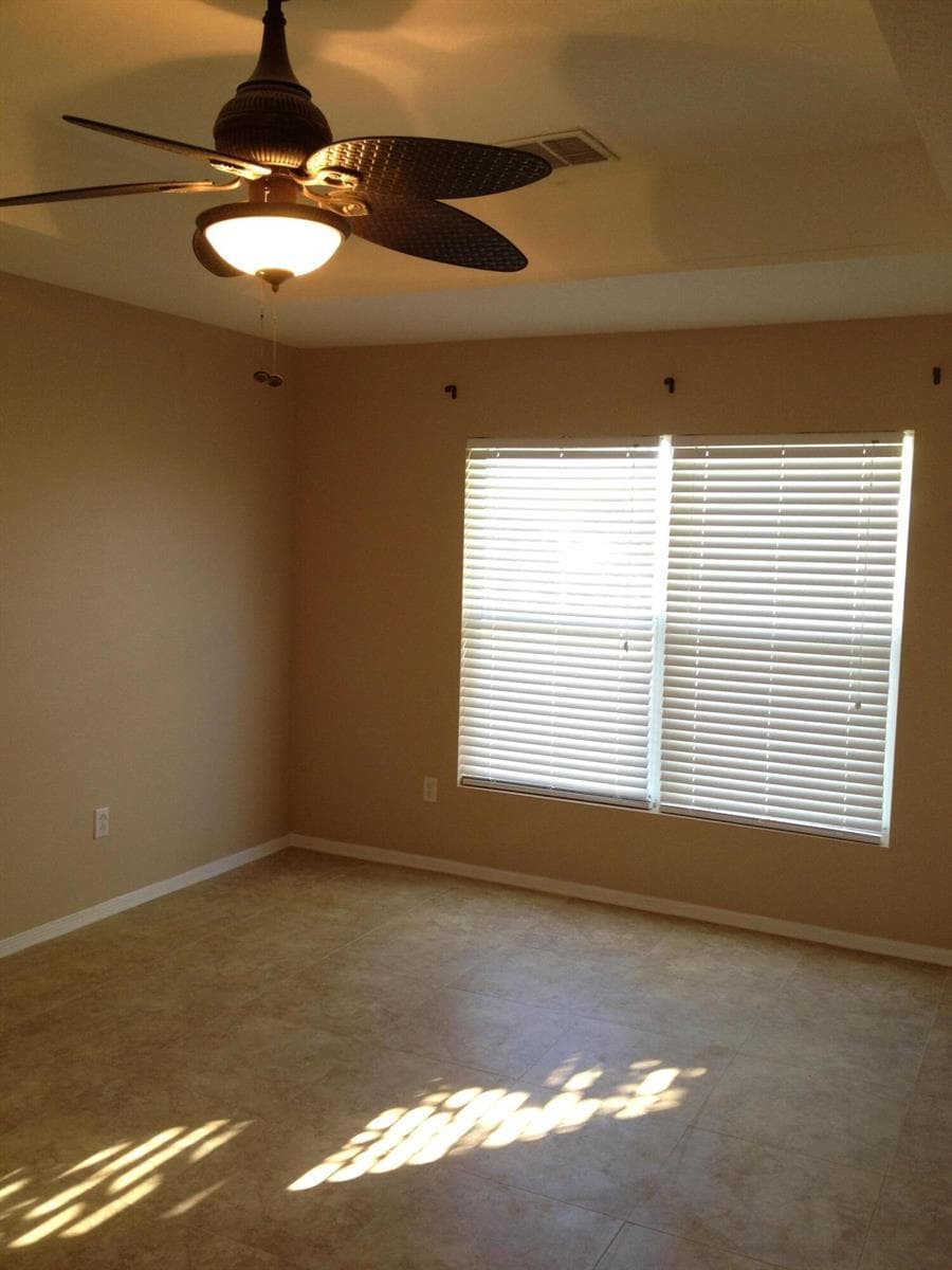 911 Seminole Palms Drive, FL 33463 photo 5