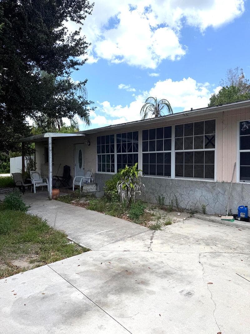 901 SHELDON Avenue, Lehigh Acres, FL 33936 photo 2