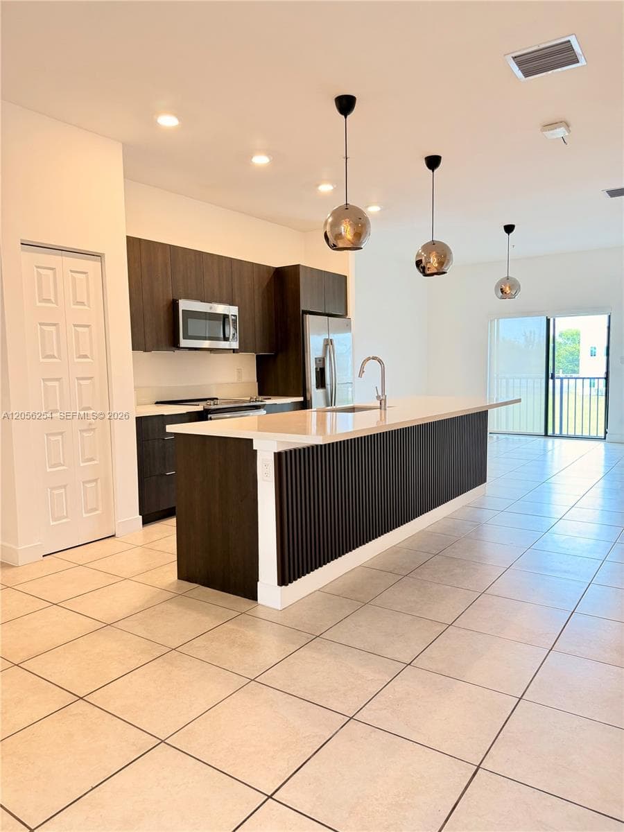 7819 NW 104th Ave # 22, Doral, FL 33178 photo 5