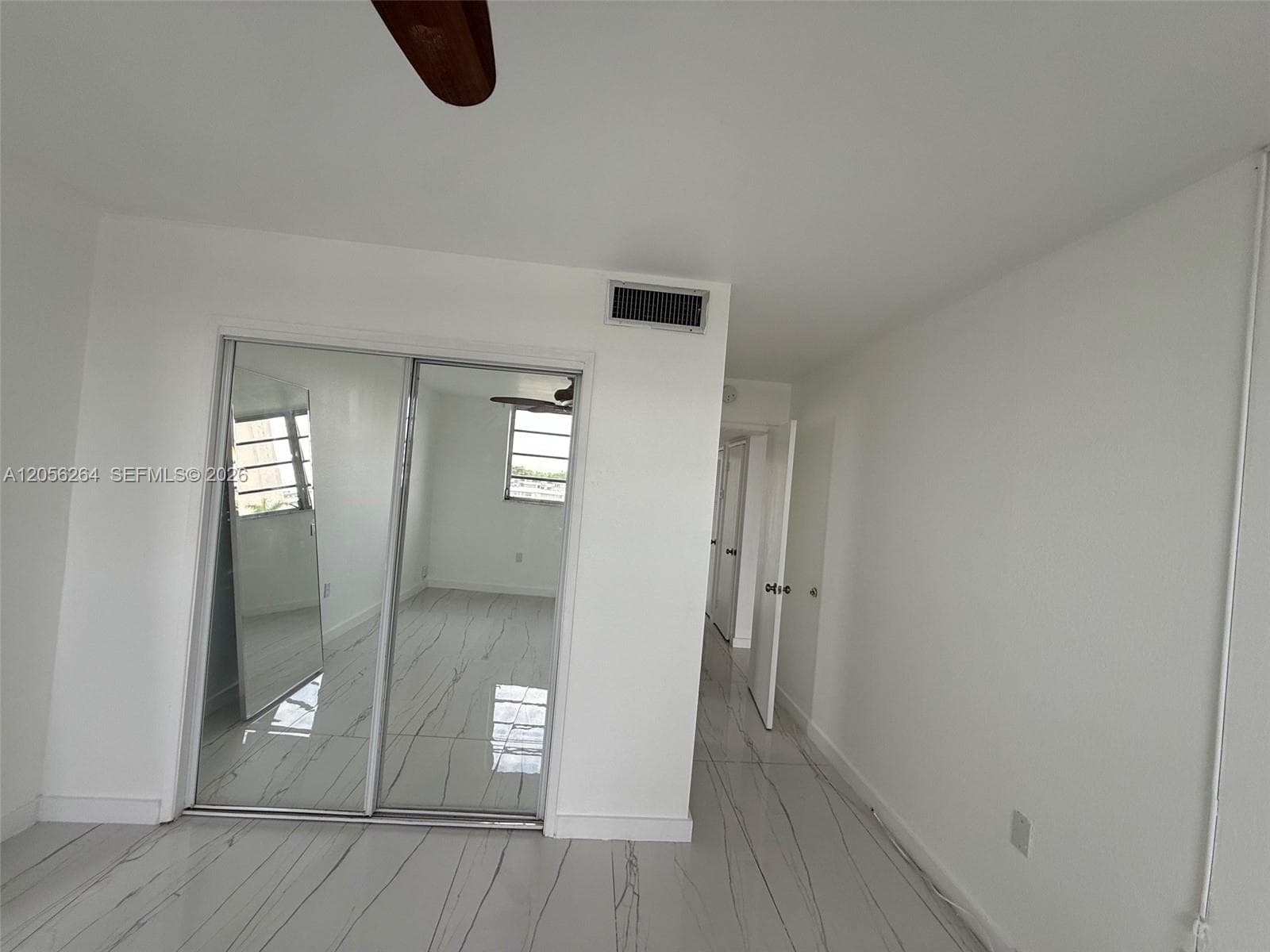 1700 NE 191st St # 510, Miami, FL 33179 photo 5