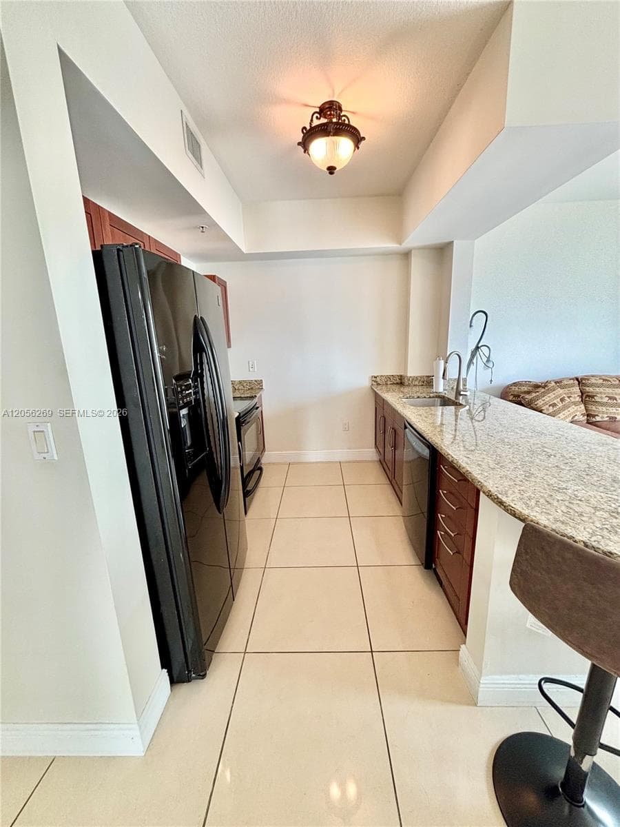 7290 SW 90th St # 606, Miami, FL 33156 photo 2