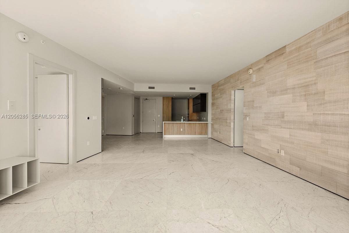 200 Biscayne Boulevard Way # 5104, Miami, FL 33131 photo 4