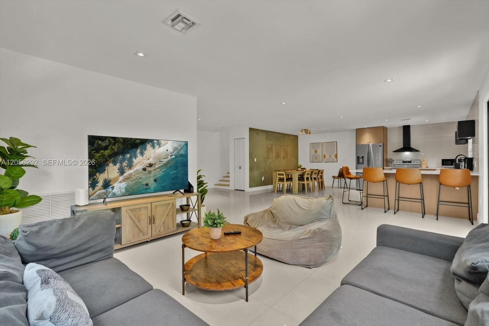 808 SW 29th St, Fort Lauderdale, FL 33315 photo 3