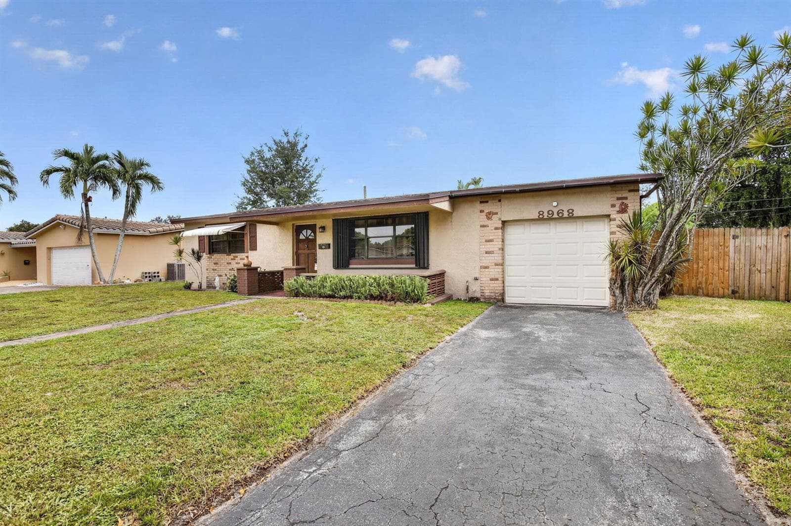 8968 SW 52nd Place, Cooper City, FL 33328 photo 2