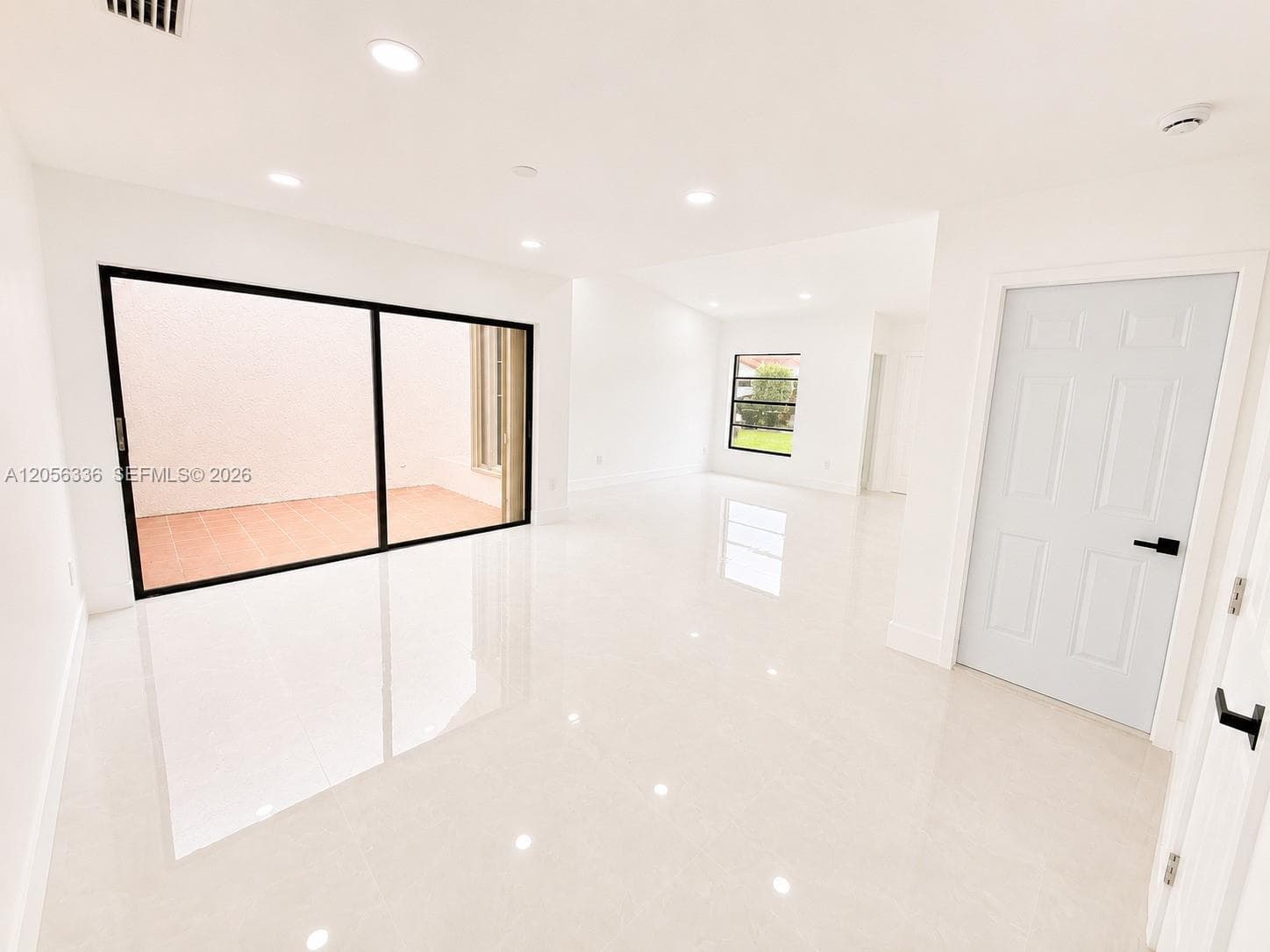 17343 NW 66th Pl, Hialeah, FL 33015 photo 5