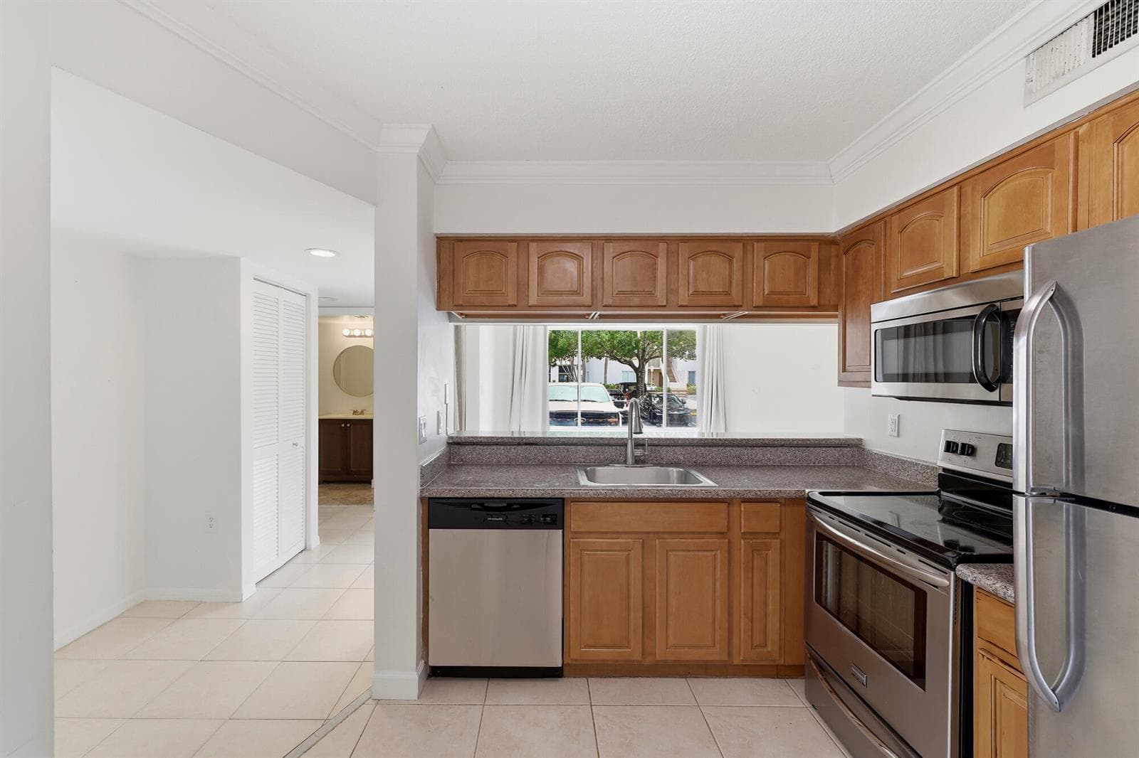 20101 Glenmoor Drive, West Palm Beach, FL 33409 photo 5