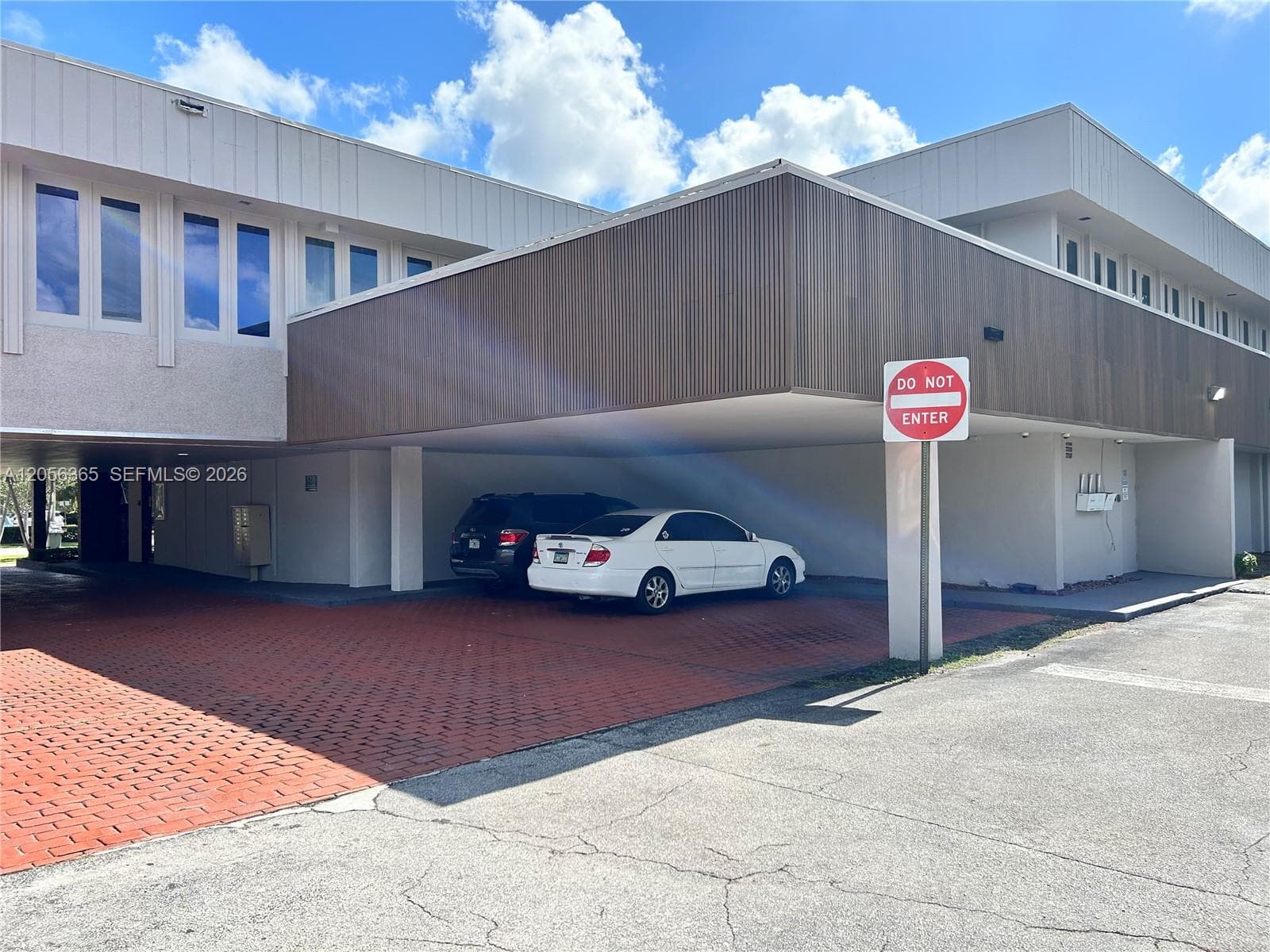 4121 NW 5th St, Plantation, FL 33317 photo 2